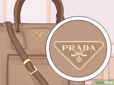 como saber si una prada es original|Identifica la autenticidad de tu bolso Prada en 7 pasos.